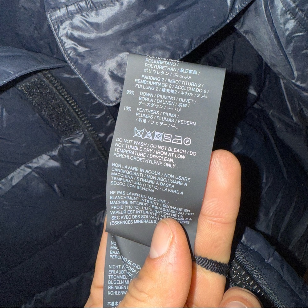 Men's Black Puffer Vest - Picture 9 of 14